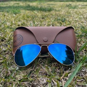 Blue Mirror Ray-Ban Aviators